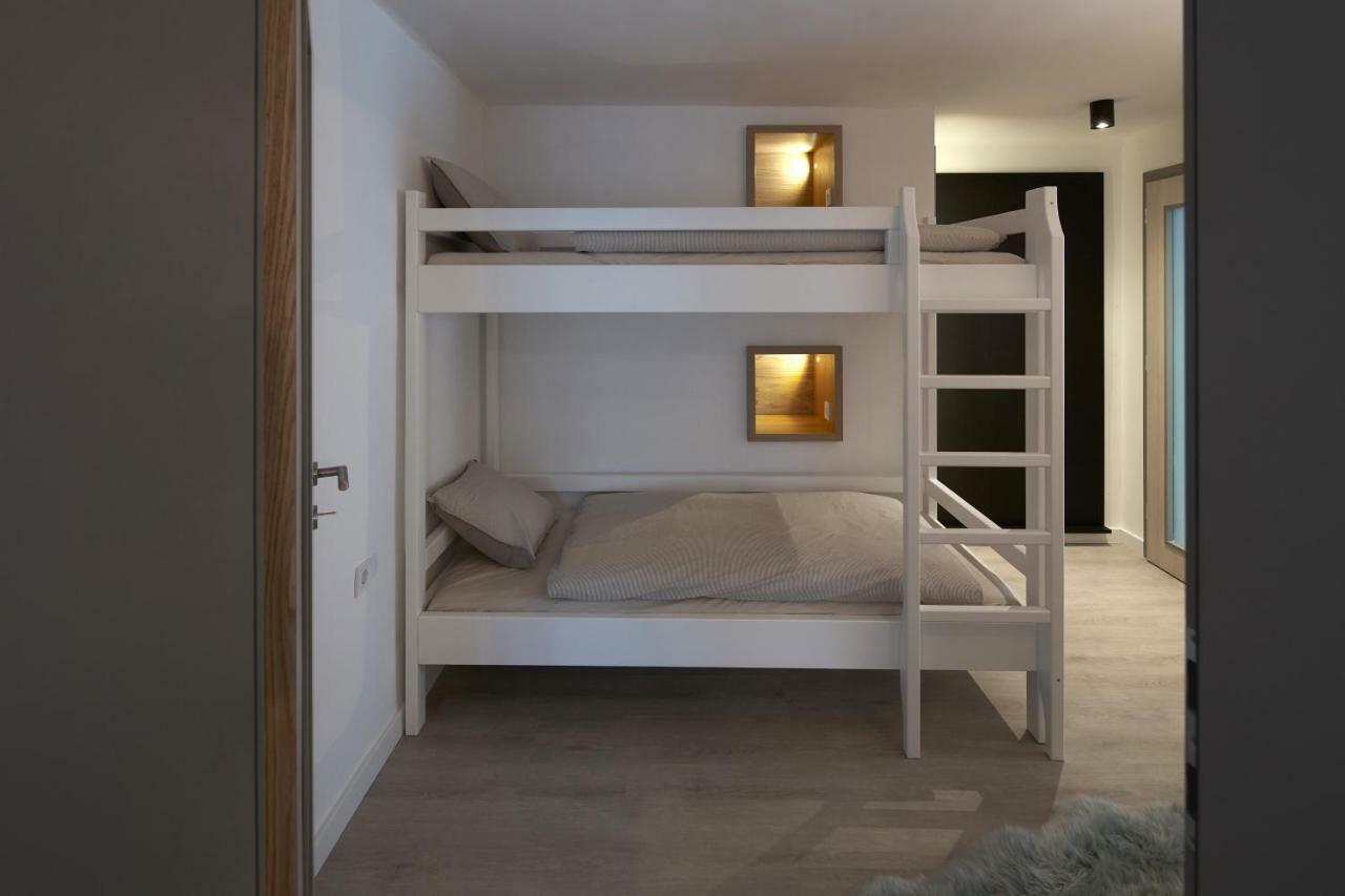 7Domb Apartman Komló Eksteriør bilde
